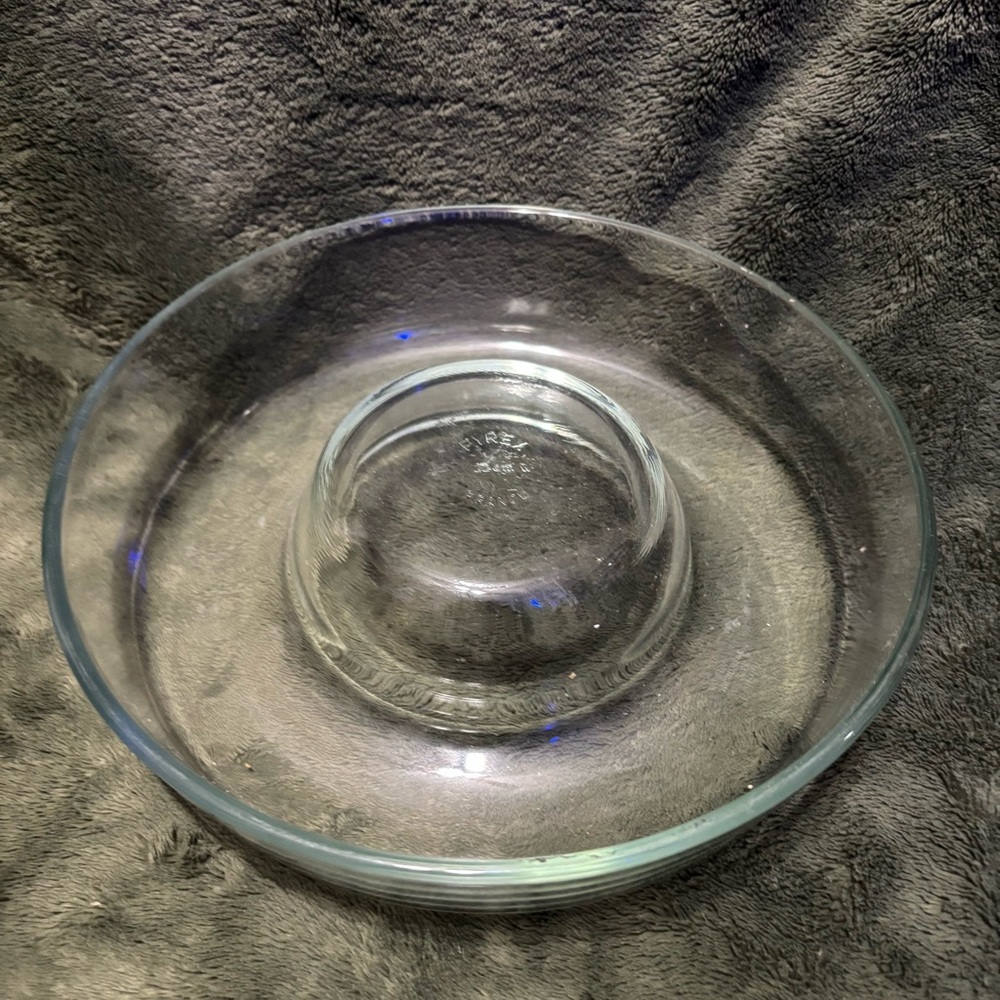 Vintage PYREX 22cm Clear Glass Ring Mold Flan Dish Bundt Cake Pan Made USA